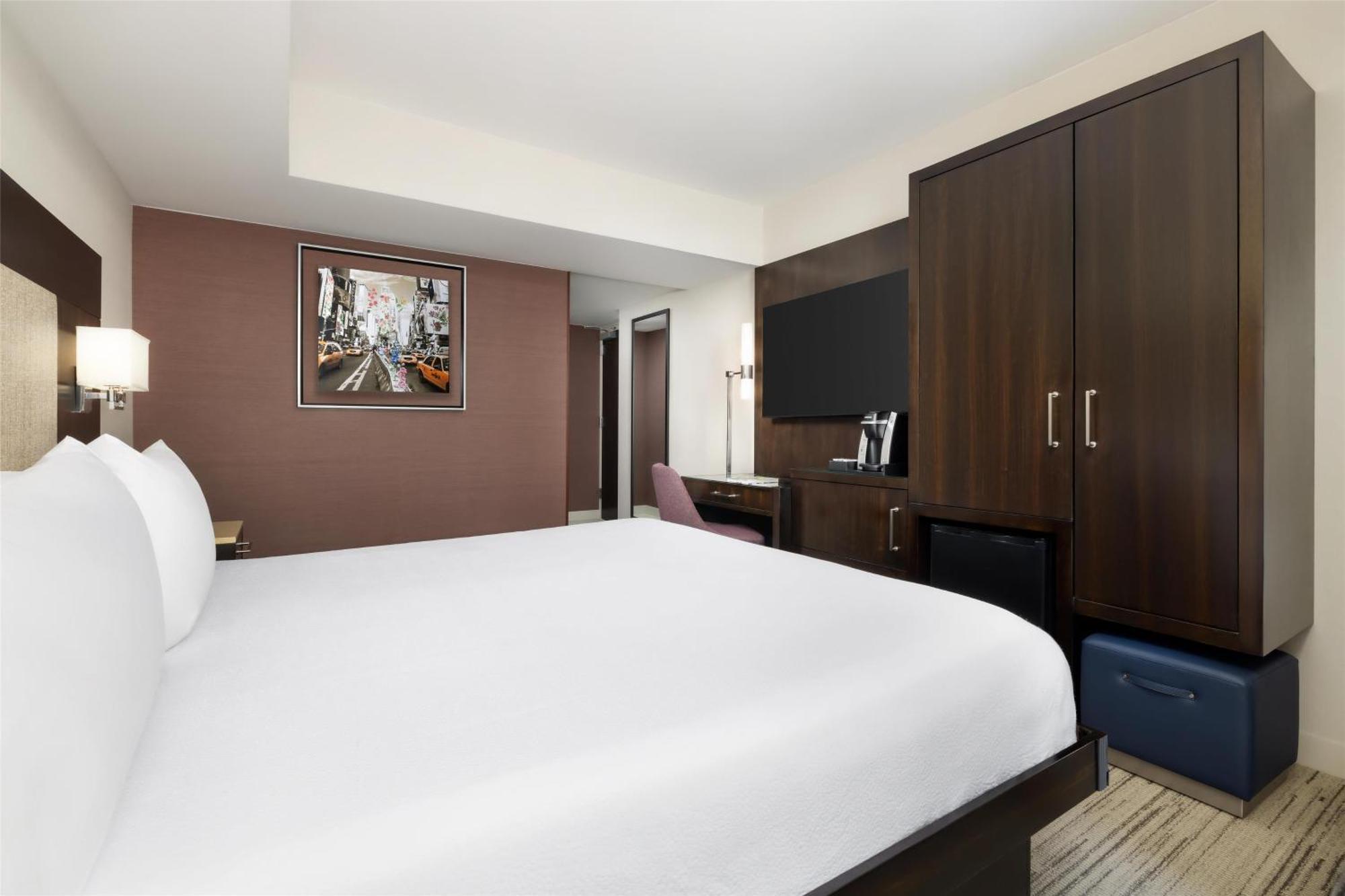 Hilton Garden Times Square New York