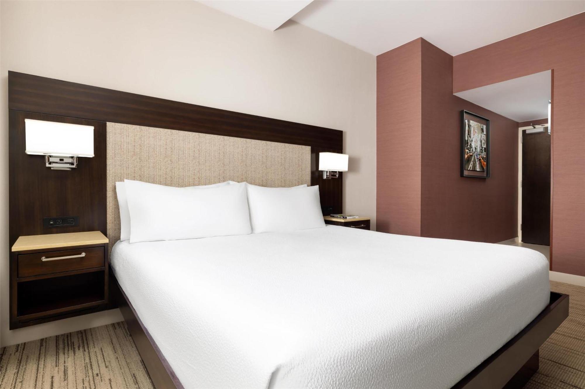 Hilton Garden Times Square 3* New York
