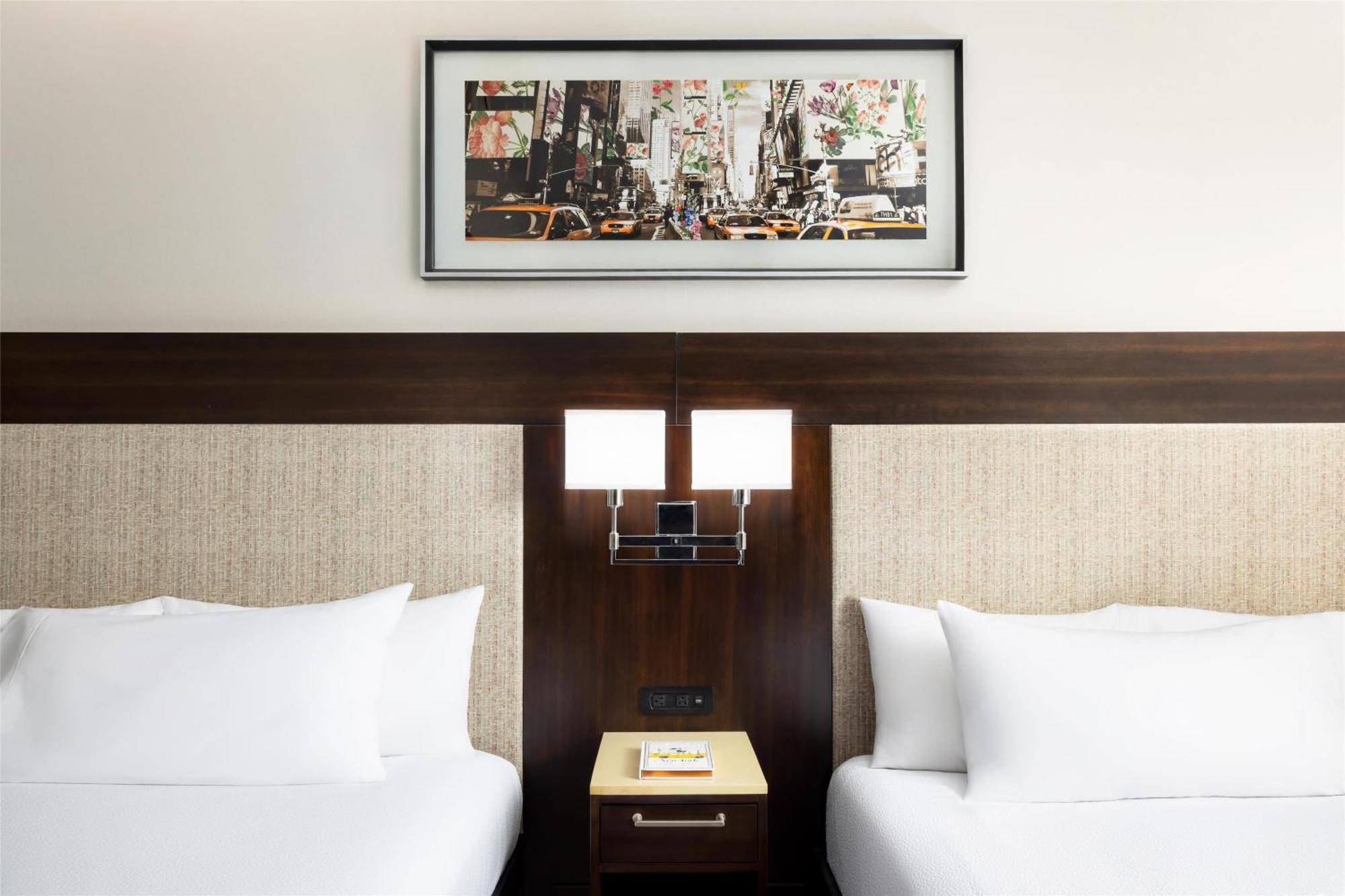 Hilton Garden Times Square Hotel 3*