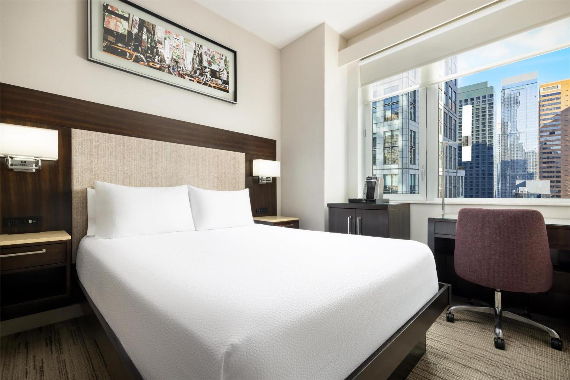 Hilton Garden Times Square Hotel