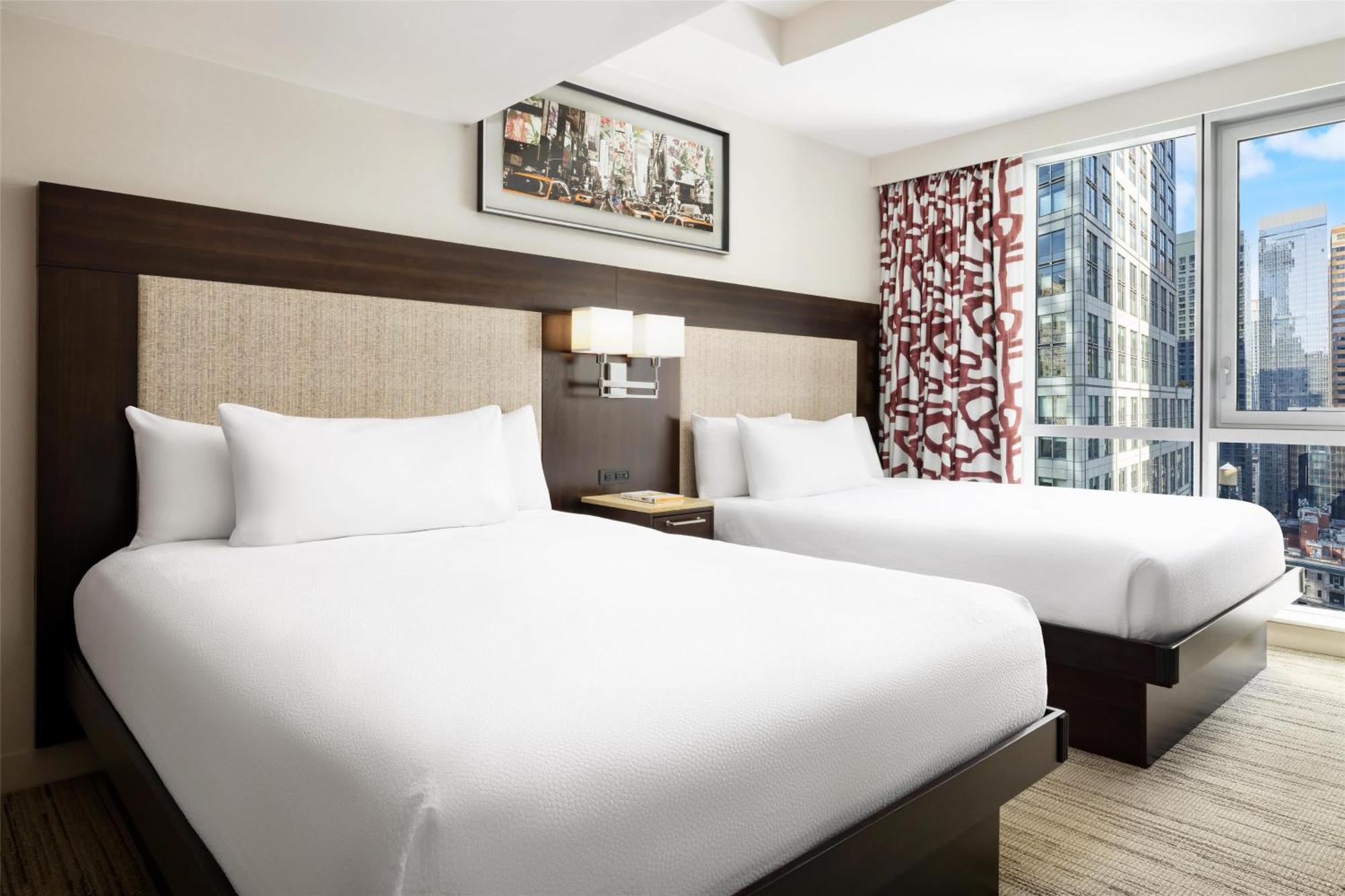 Hilton Garden Times Square 3*
